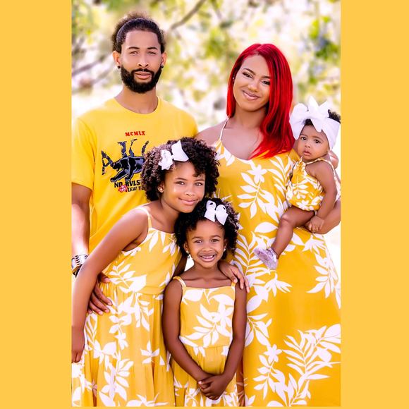 Meet your Posher, Christina - Picture 1 of 14